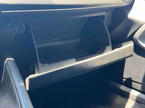 Used 2021 Chevrolet Camaro LT RWD image 31