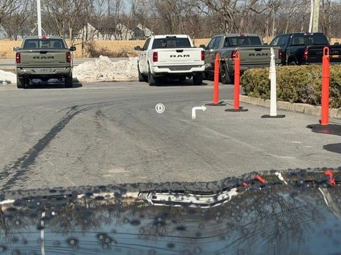 Used 2023 Jaguar F-PACE S image 17