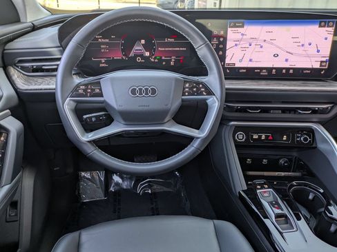 Used 2025 Audi Q5 Premium w/ Convenience Package AWD/4WD image 8