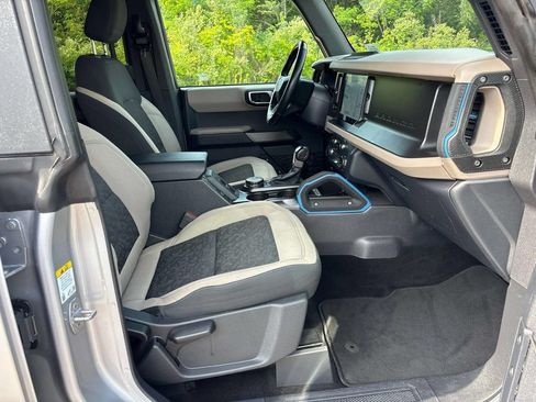 Used 2022 Ford Bronco Wildtrak AWD/4WD image 19