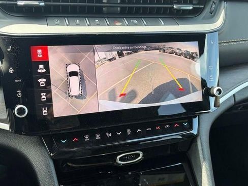 New 2026 Jeep Grand Cherokee L Limited AWD/4WD image 22