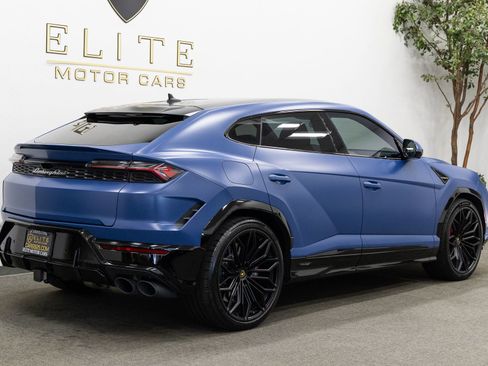 Used 2025 Lamborghini Urus SE image 11