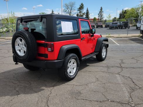 Used 2015 Jeep Wrangler Sport w/ Quick Order Package 24S AWD/4WD image 14