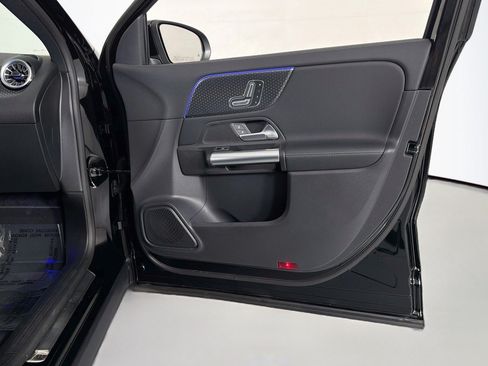 Certified 2025 Mercedes-Benz GLA 250 image 24