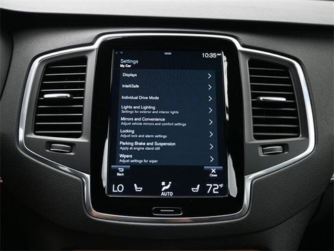 Used 2022 Volvo XC90 T6 Momentum image 16