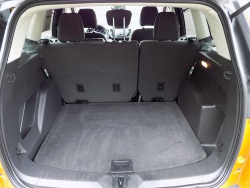 Used 2016 Ford Escape SE image 16