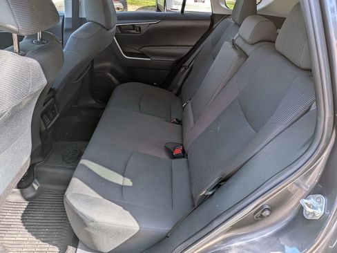 Used 2024 Toyota RAV4 LE AWD/4WD image 26