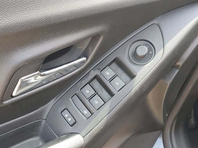 Certified 2018 Chevrolet Trax LT w/ LT Convenience Package FWD image 21