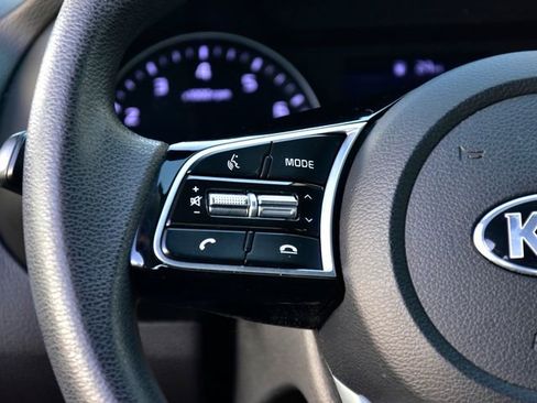 Used 2020 Kia Forte LXS image 17