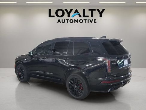 Used 2024 Cadillac XT6 Sport w/ LPO, Onyx Lite Package AWD/4WD image 3