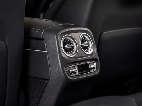 Used 2025 Mercedes-Benz G 550 image 33