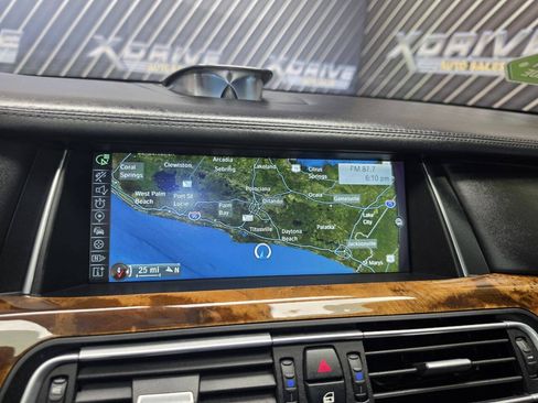 Used 2014 BMW 750i xDrive AWD/4WD image 21