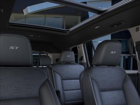 New 2026 Buick Enclave Sport Touring w/ Power Package FWD image 24