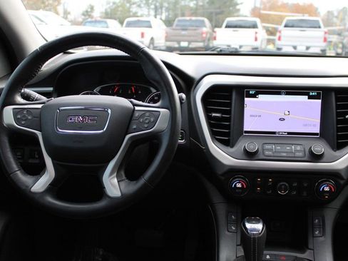 Used 2017 GMC Acadia SLT image 13