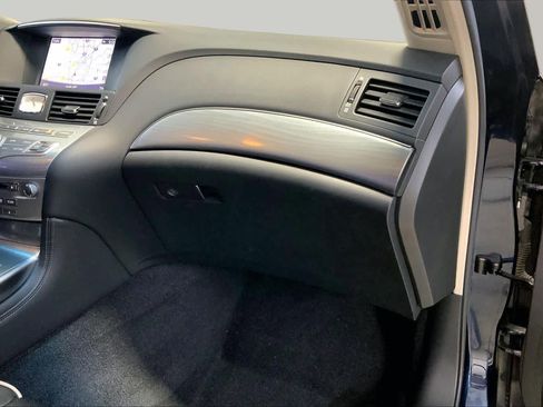 Used 2019 INFINITI Q70 L 3.7 AWD/4WD image 18
