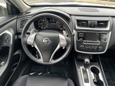 Used 2016 Nissan Altima 2.5 SR FWD image 29