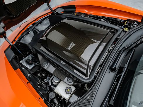 Used 2019 Chevrolet Corvette ZR1 RWD image 3
