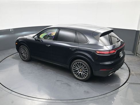 Used 2019 Porsche Cayenne S image 27