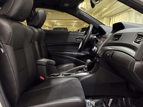 Used 2018 Acura ILX FWD image 23