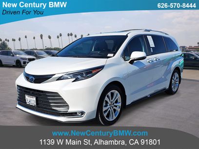 Used 2024 Toyota Sienna Platinum