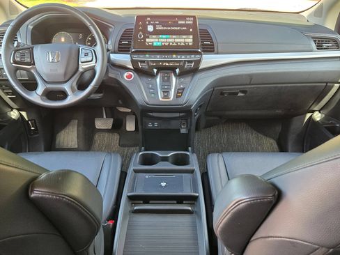 Used 2025 Honda Odyssey EX-L image 15