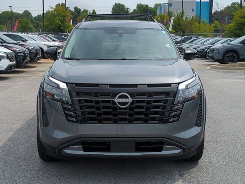 New 2026 Nissan Pathfinder Platinum w/ Accent Package FWD image 9