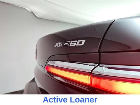 Used 2025 BMW i7 xDrive60 AWD/4WD image 15