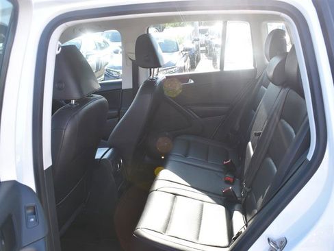 Used 2016 Volkswagen Tiguan S image 15