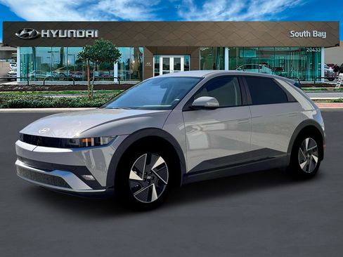 New 2026 Hyundai Ioniq 5 SEL image 2