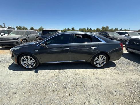 Used 2019 Cadillac XTS Luxury FWD image 8