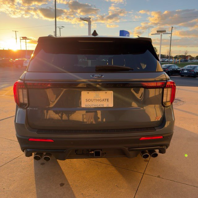 Used 2026 Ford Explorer ST w/ Sun And Sound Package AWD/4WD image 4