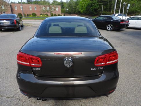 Used 2016 Volkswagen Eos Komfort FWD image 10