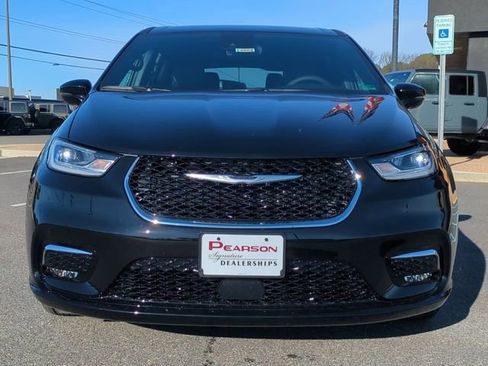 New 2026 Chrysler Pacifica Select FWD image 9