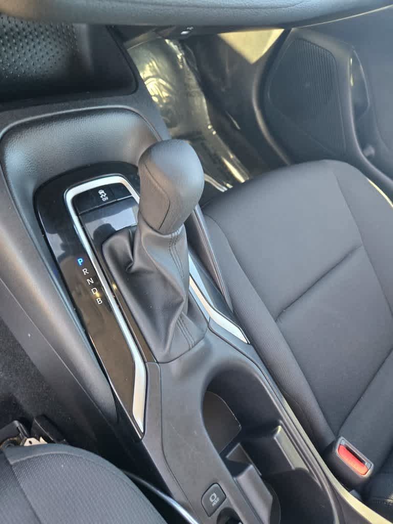 Used 2025 Toyota Corolla LE FWD image 14