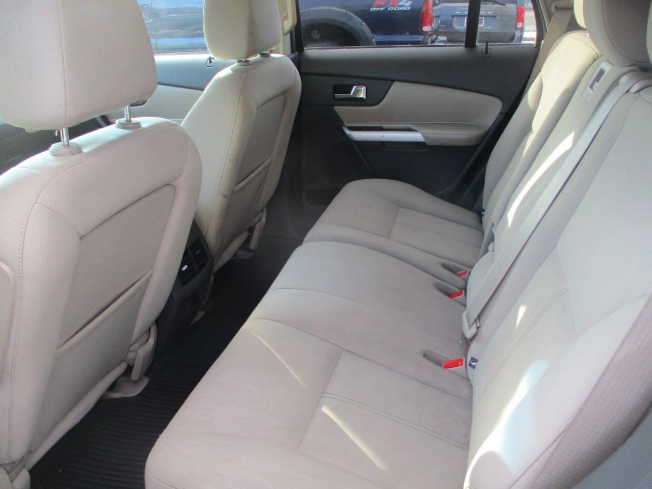 Used 2012 Ford Edge SE FWD image 10