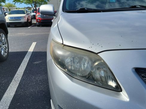 Used 2010 Toyota Corolla S image 7