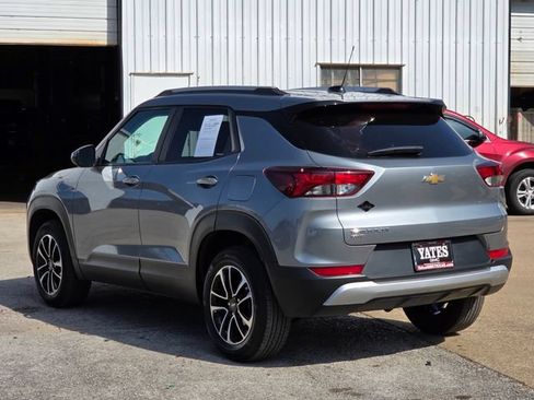 Used 2025 Chevrolet TrailBlazer LT AWD/4WD image 7