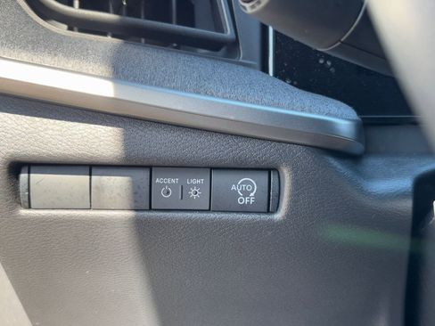 New 2026 Nissan Kicks SV w/ SV Premium Package FWD image 28