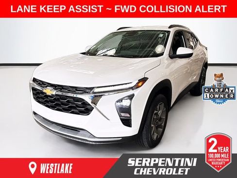 Used 2024 Chevrolet Trax LT FWD image 1