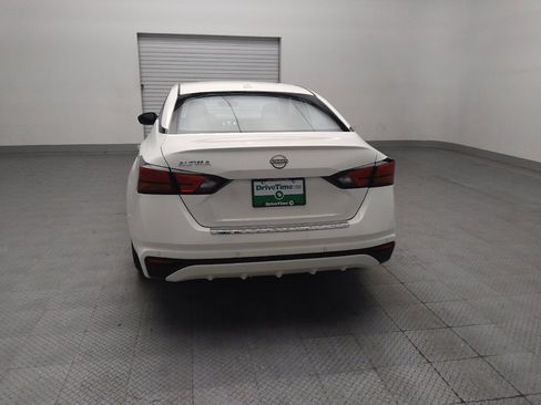 Used 2024 Nissan Altima 2.5 SV FWD image 6
