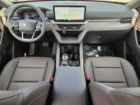 New 2026 Ford Explorer Platinum image 19