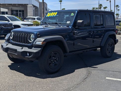 Used 2025 Jeep Wrangler Unlimited Sport AWD/4WD image 5