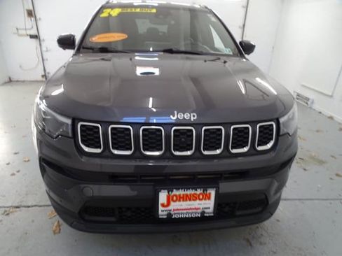 Certified 2024 Jeep Compass Latitude w/ Sun and Sound Group image 26