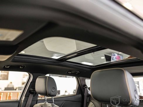 Used 2022 Chevrolet Blazer Premier w/ Enhanced Convenience Package image 21