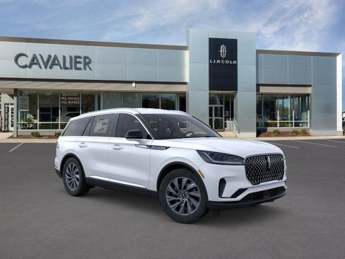Used 2026 Lincoln Aviator AWD image 7
