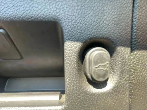 Used 2017 Chevrolet Tahoe LT w/ LT Midnight Edition image 21