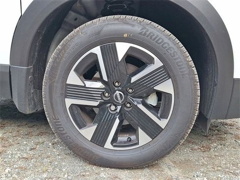 Used 2025 Nissan Kicks SV image 26