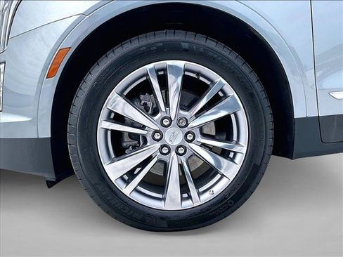 Used 2023 Cadillac XT5 Premium Luxury FWD image 10