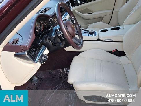 Used 2022 Porsche Panamera 4 image 16