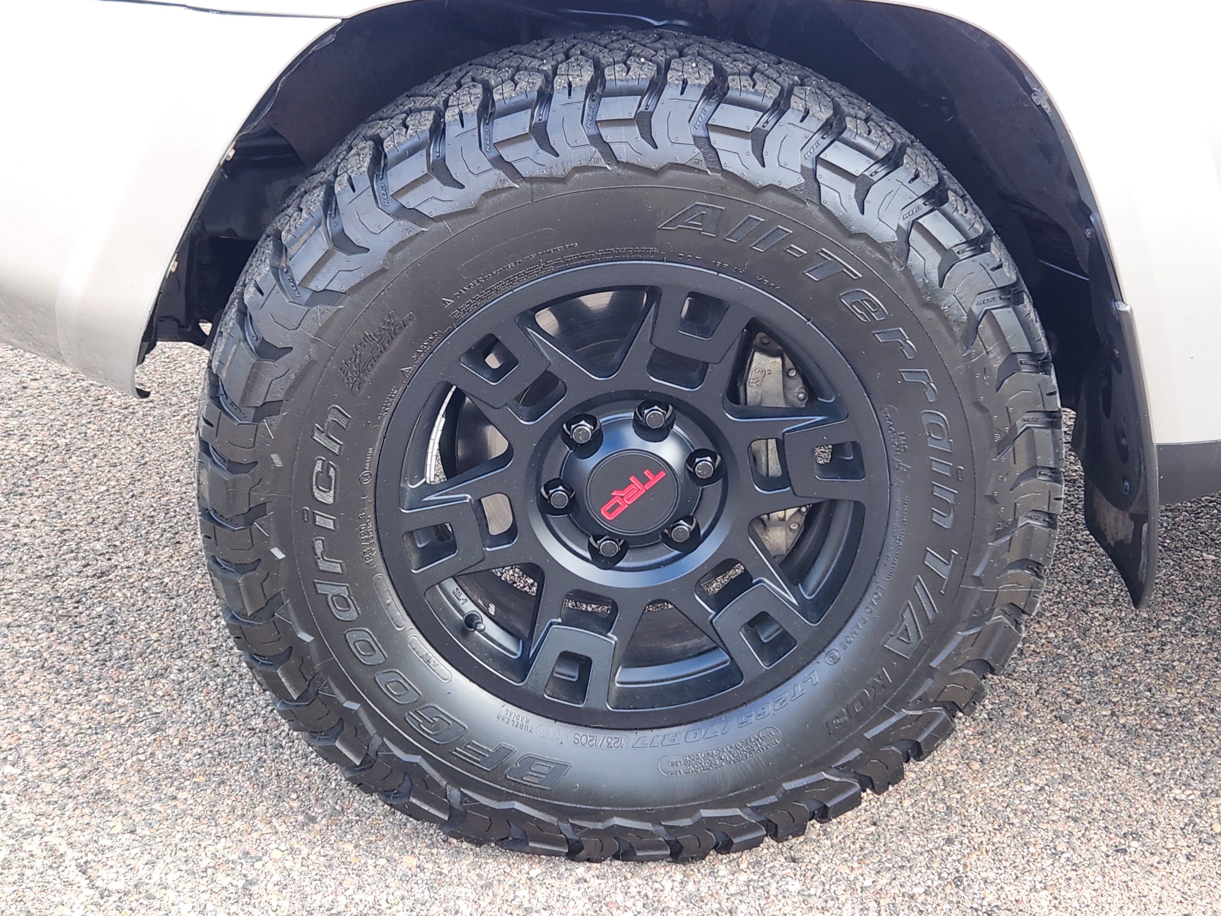 Used 2022 Toyota 4Runner TRD Off-Road Premium AWD/4WD image 7